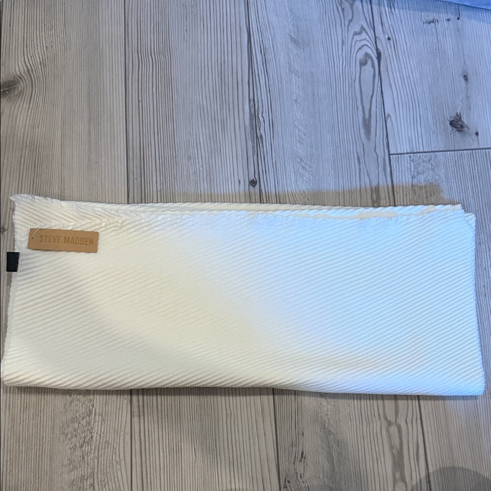 Steve Madden Cream Textured Scarf